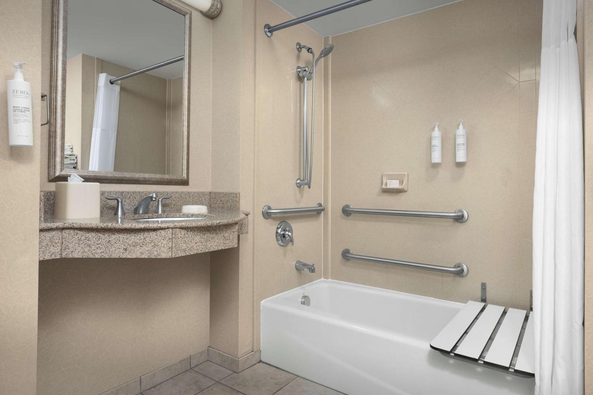 Hampton Inn Syracuse Clay Liverpool Exterior foto