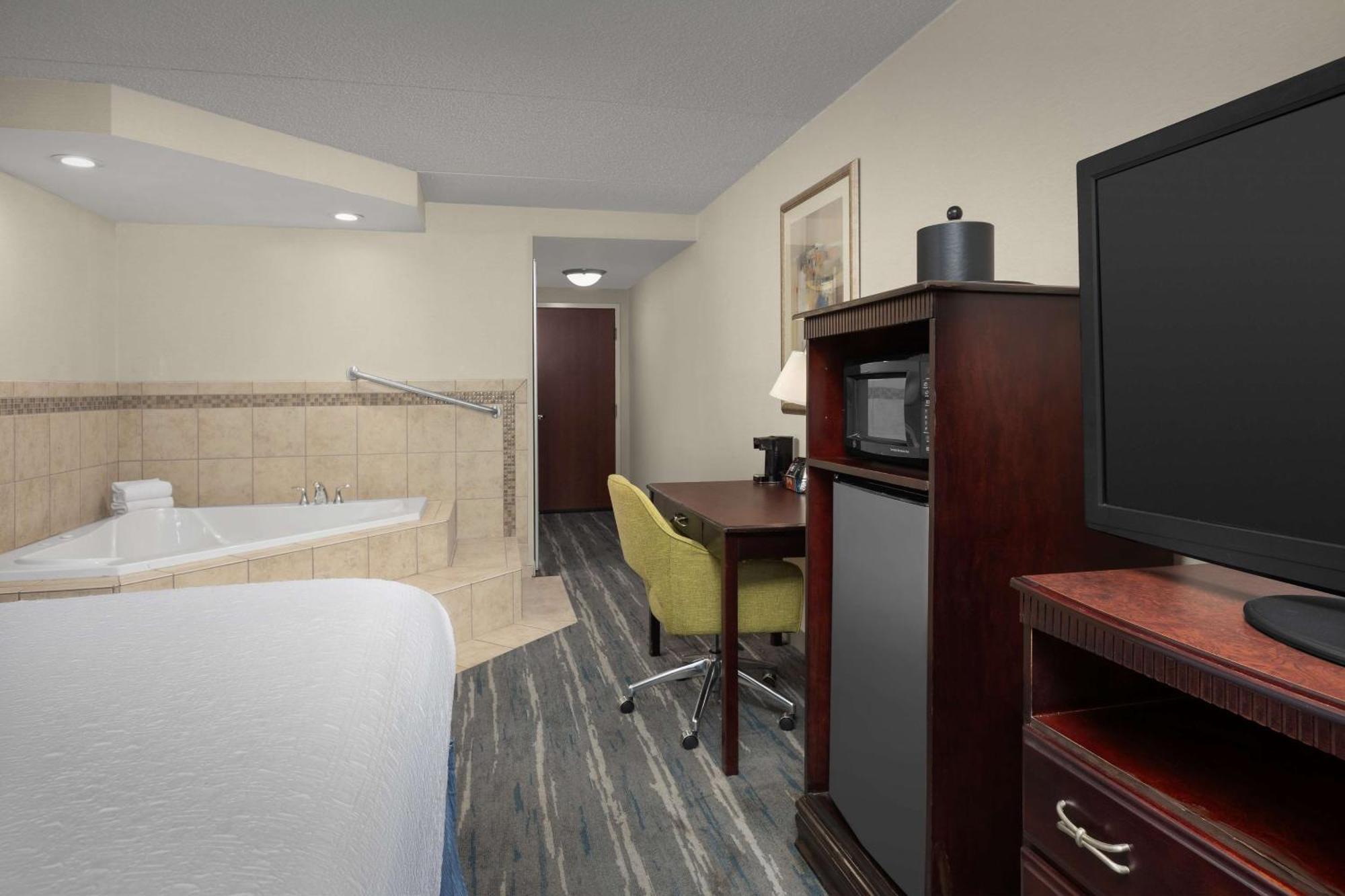 Hampton Inn Syracuse Clay Liverpool Exterior foto