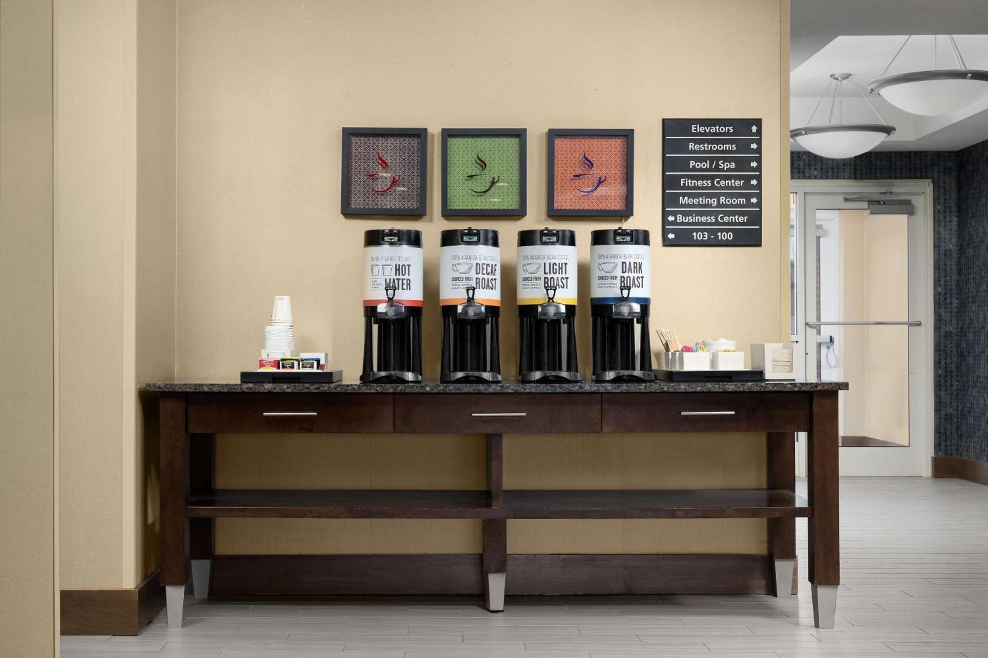 Hampton Inn Syracuse Clay Liverpool Exterior foto
