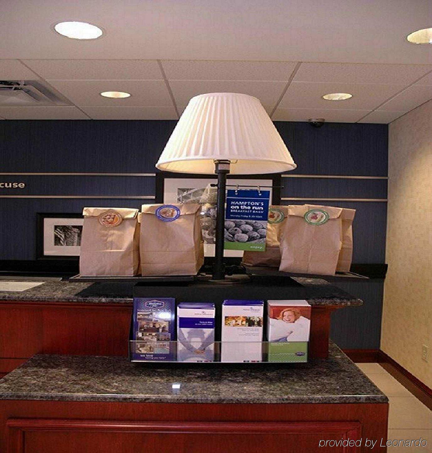 Hampton Inn Syracuse Clay Liverpool Interior foto